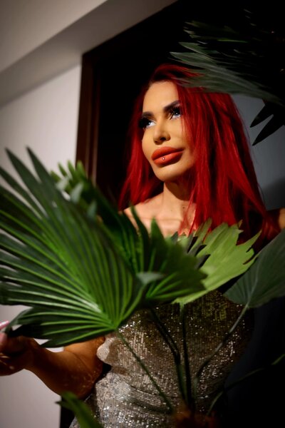 Dominatoare cu experienta,